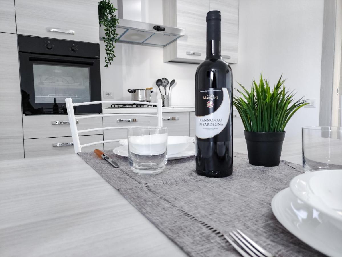 Diletta Apartment Tortolì Екстериор снимка